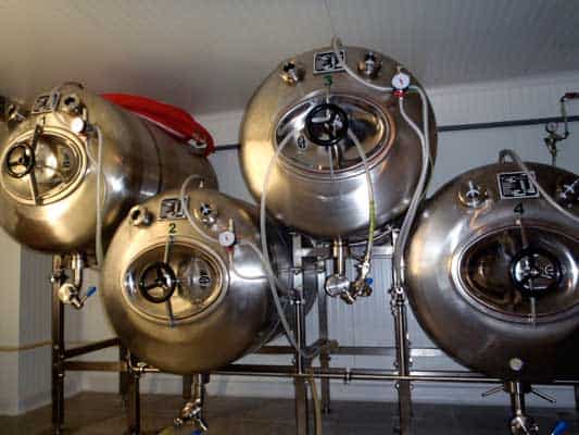 draft-beer-tanks-layout-02 草稿啤酒坦克 - 布局-02