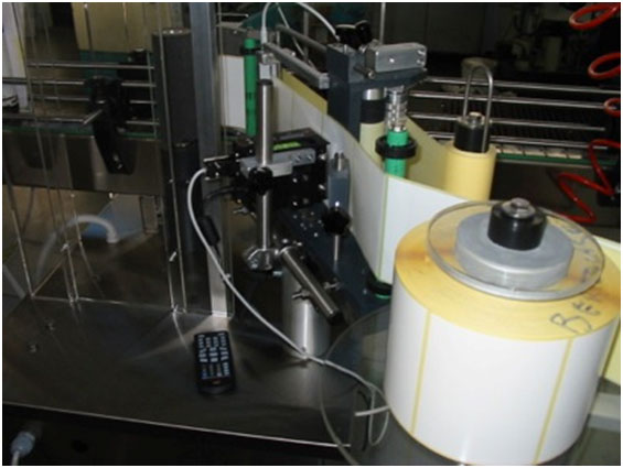 BCFL-MB1200 Awtomatikong linya ng pagpuno ng presyon ng counter para sa 1200 mga bote o lata bawat oras BCFL MB1200 13日期编码器 - BCFL-MB1200 AWTOMATIKONG Linya NG Pagpuno NG PRESASYON NG计数器PARA SA 1200 Bote O Lata Bawat Oras - FBC,BFL