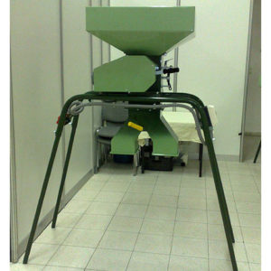 MM-800：麦芽磨机 - 挤压麦芽谷物，800公斤/小时2.2 kW