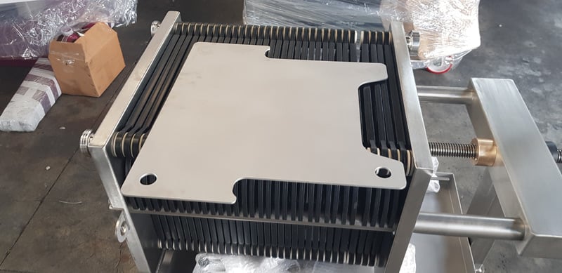 PLF I40 01 - PLF- ssp4040板过滤400x400与不锈钢板和泵- PLF